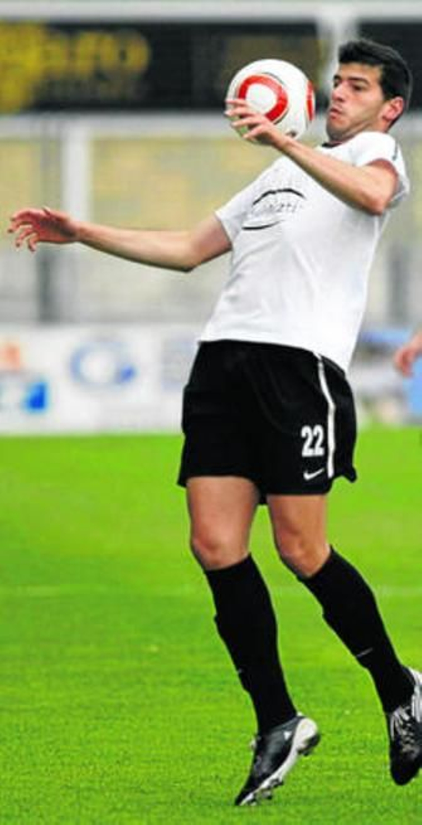 Javi Álamo, avalado por Álvaro Cervera