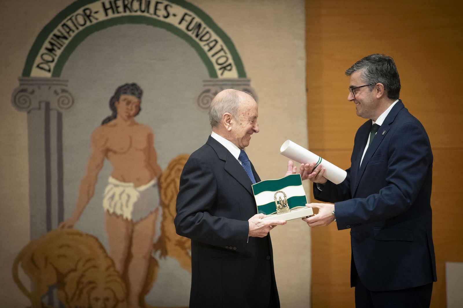 Así ha sido el acto de las banderas de Andalucía celebrado en Granada