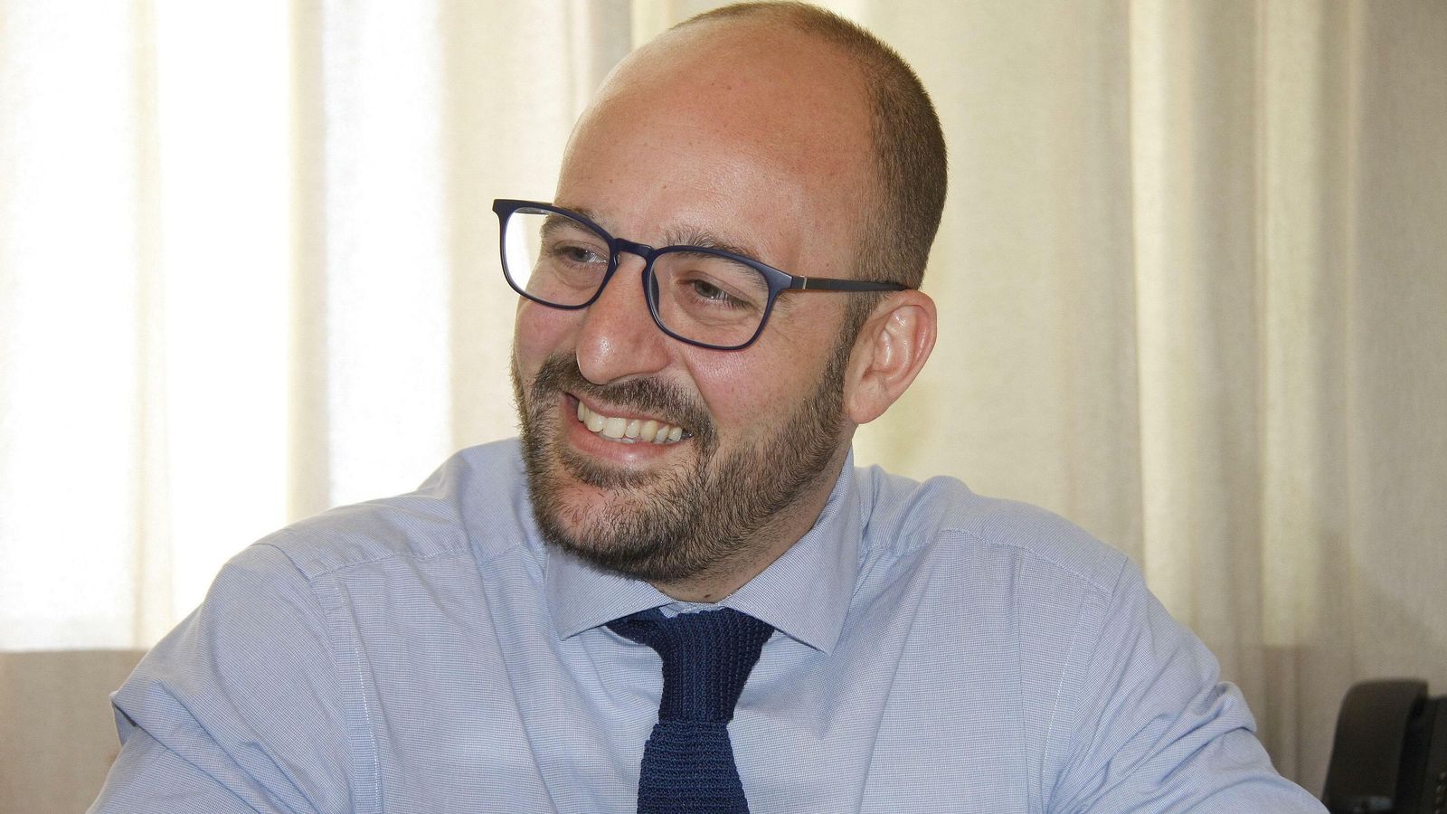 Germán beardo, en su despacho.