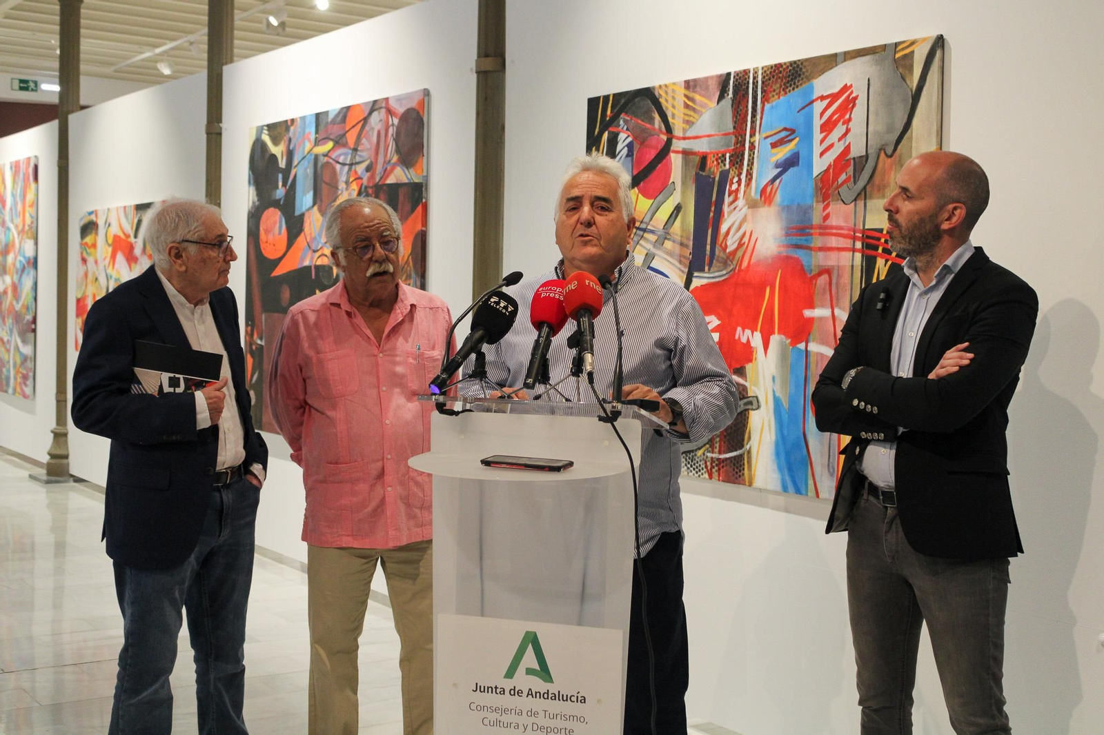 Las imágenes de la exposición 'Luz, forma y movimiento' del Teatro Cómico de Córdoba