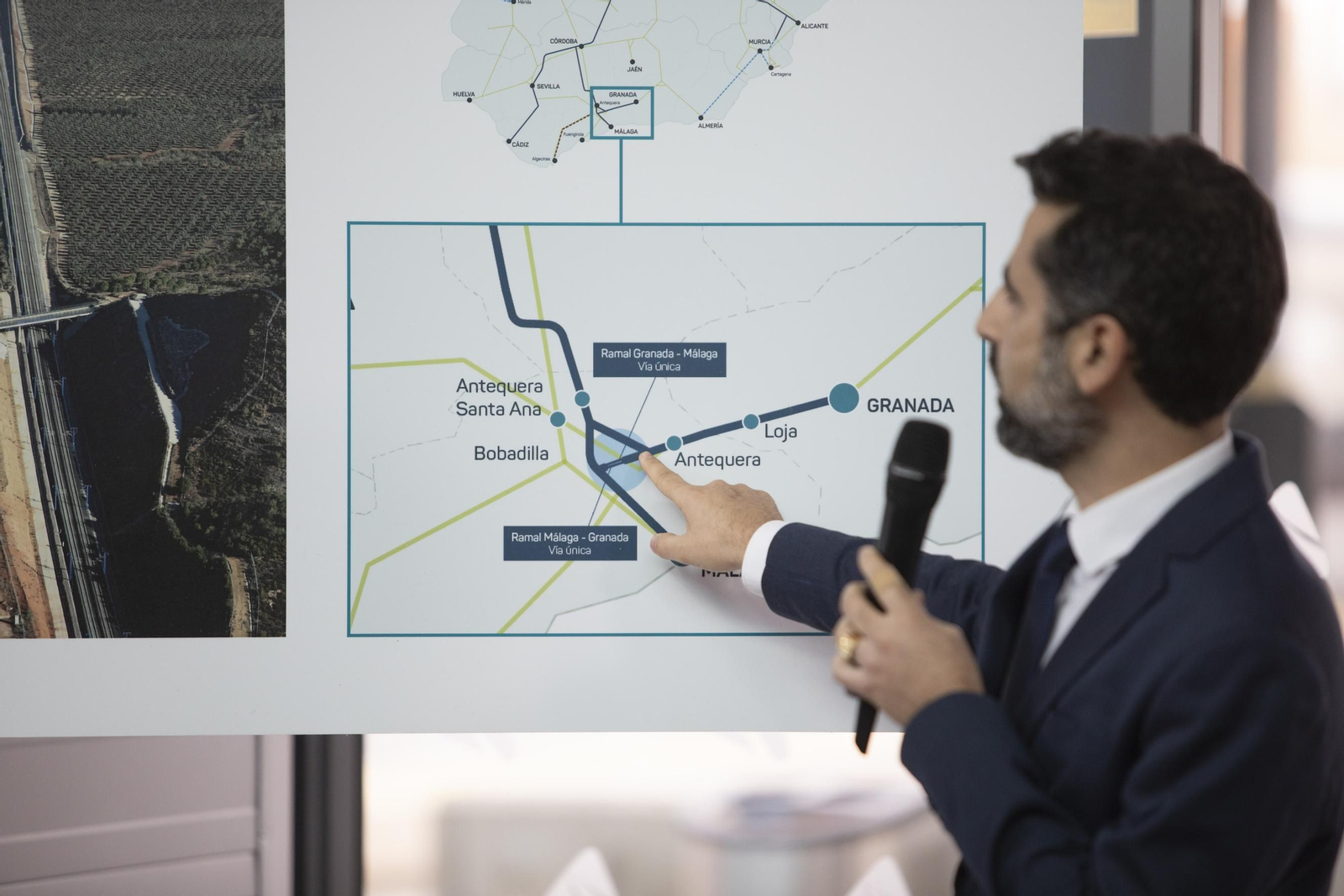 El primer viaje del AVE entre Málaga y Granada, en imágenes