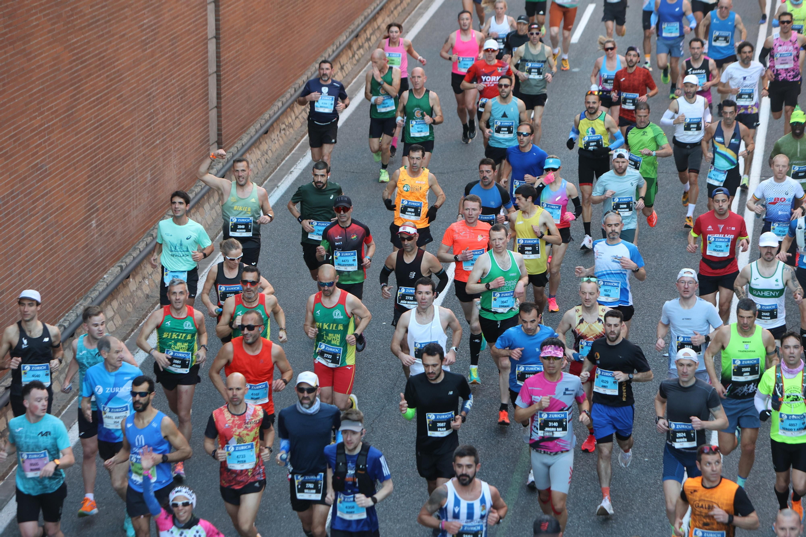 Búscate en la Zurich maratón de Sevilla