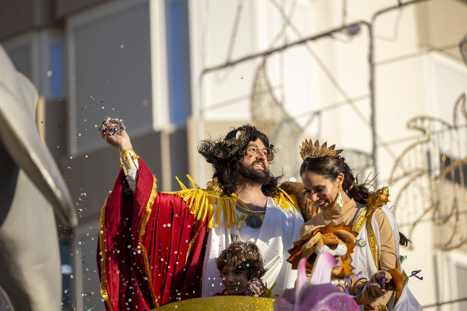 Las mejores imágenes de la Cabalgata del Carnaval de Cádiz 2026