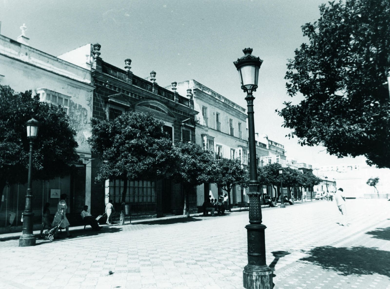 Imagen de la antigua Plaza de Jesús, publicada por el Archivo Municipal.