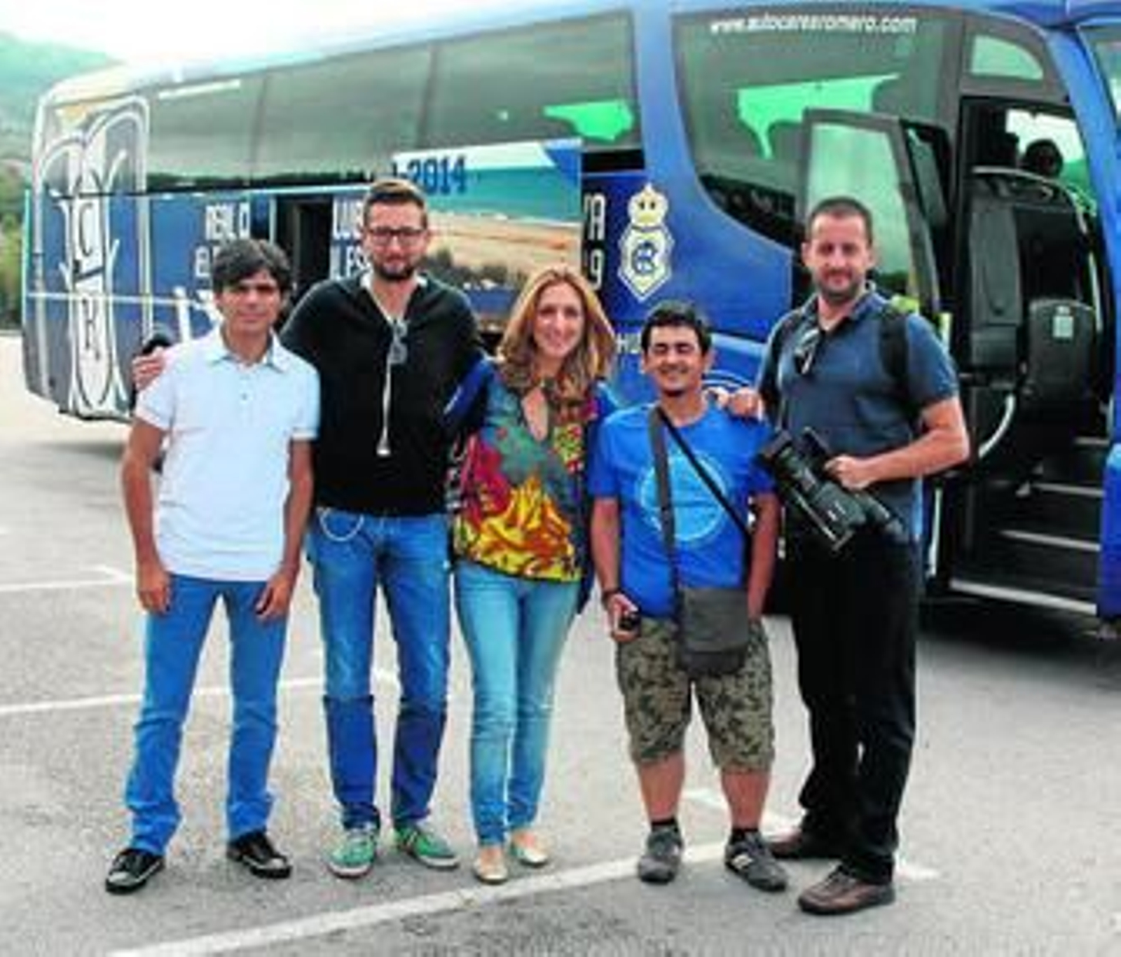 Los medios desplazados a Roma y Saray Acosta, de Prensa del Obispado.