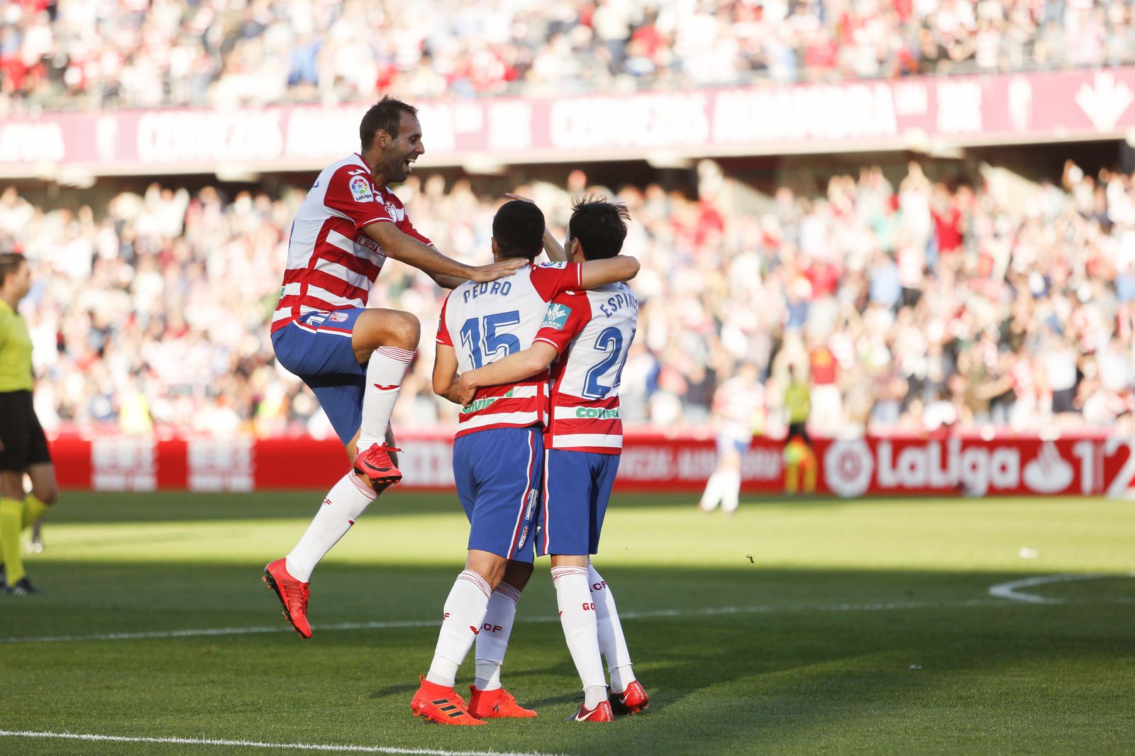 El Granada CF-Huesca, en imágenes