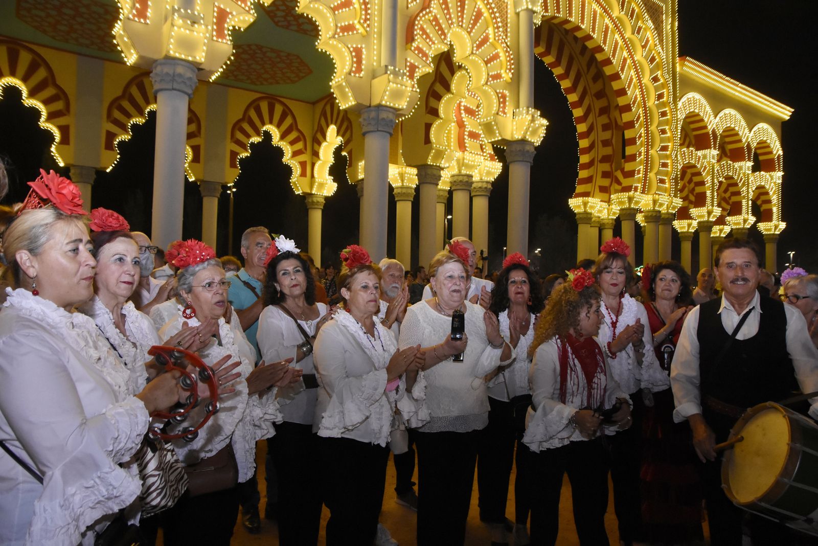 El encendido de la portada de la Feria de Córdoba, en fotografías