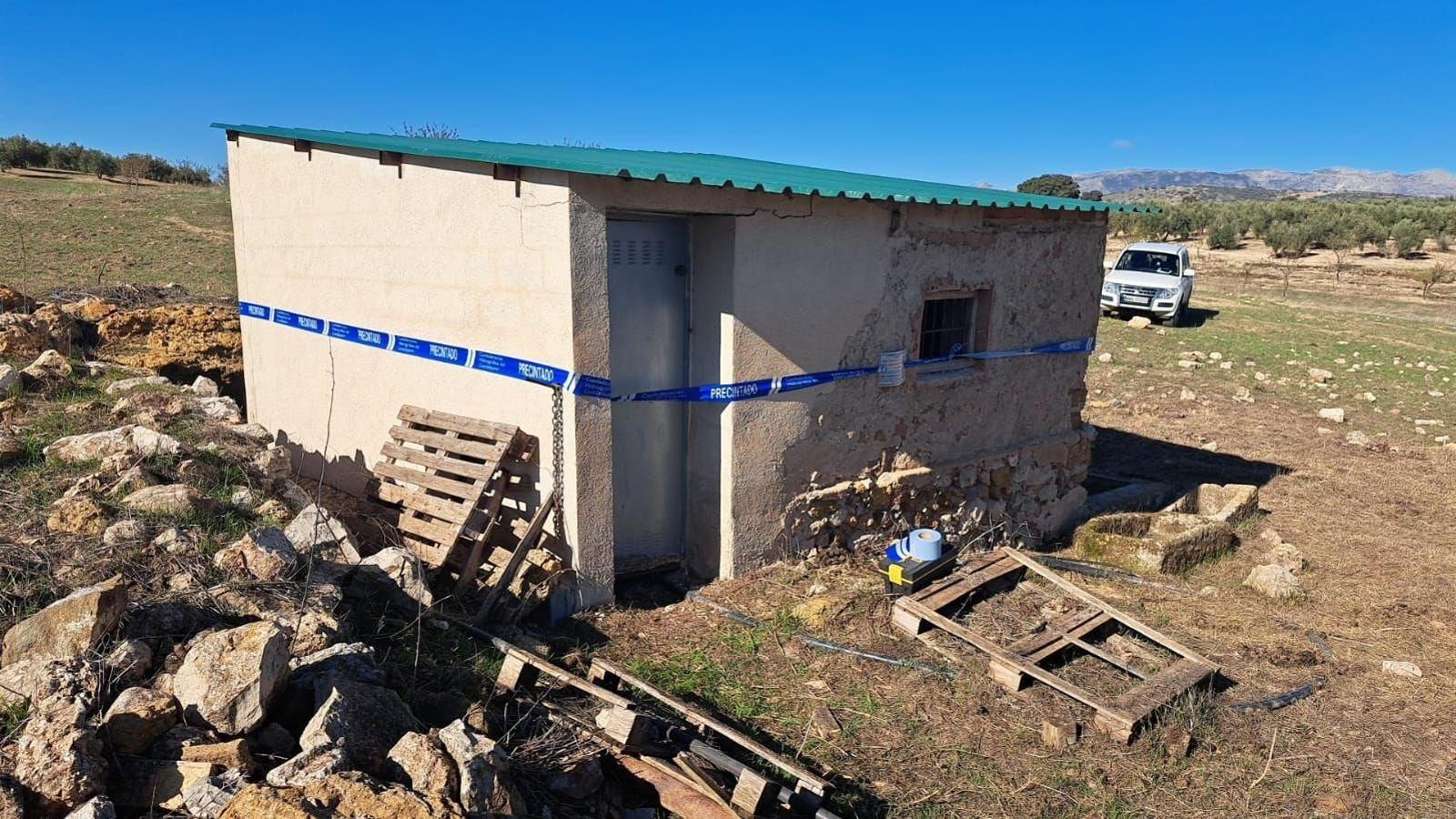 Cierran dos pozos en Huelma por presunta captación ilegal de aguas manantiales de Gante.