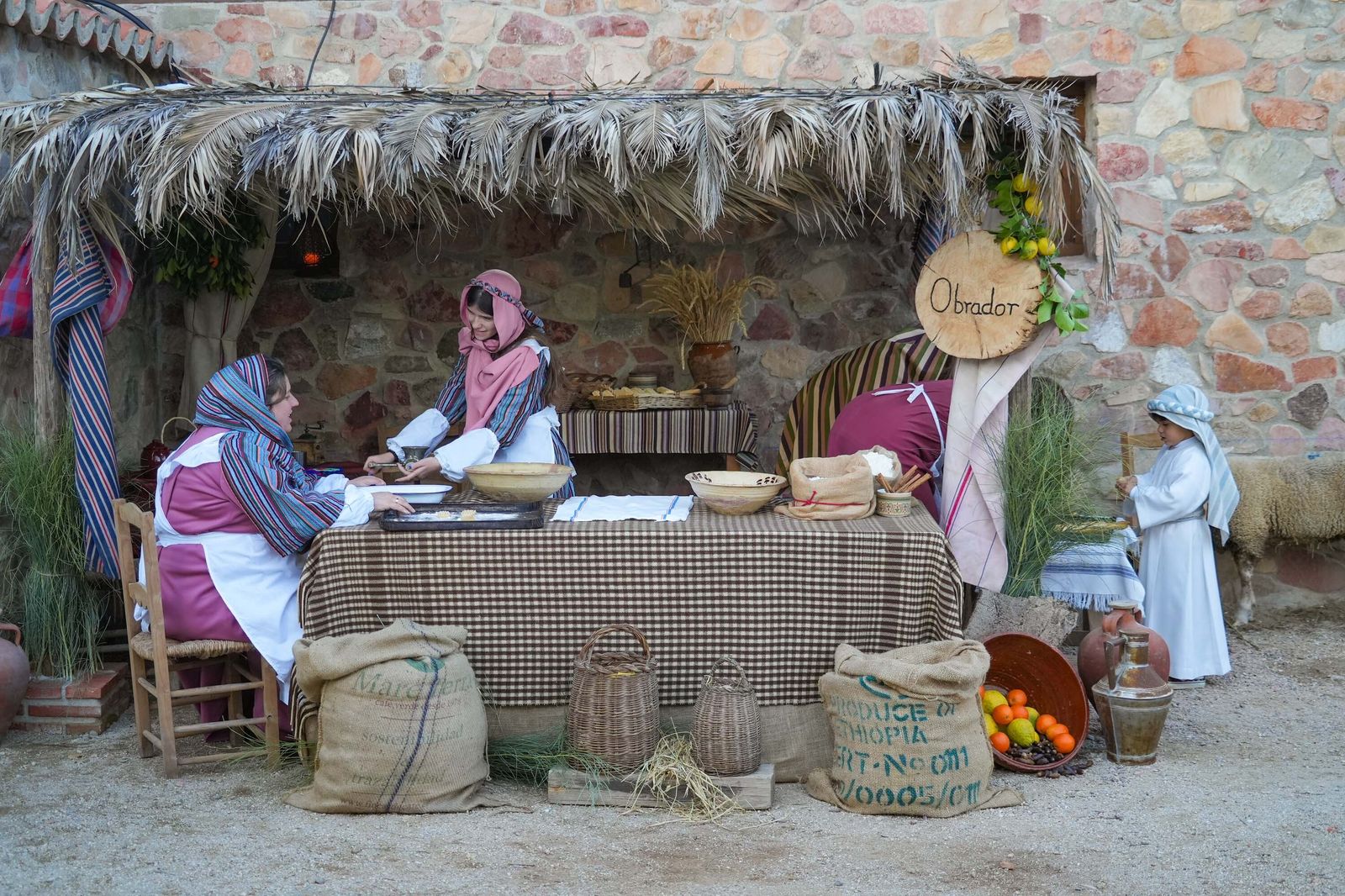Torrecampo vive una nueva edición de su belén viviente, en imágenes