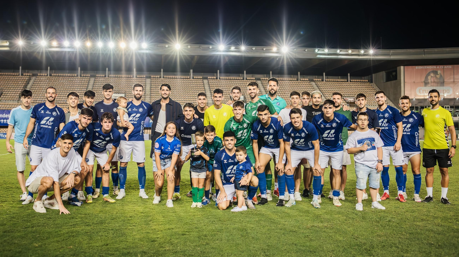 Imágenes del triunfo del Xerez DFC en el 34 Trofeo de la Vendimia