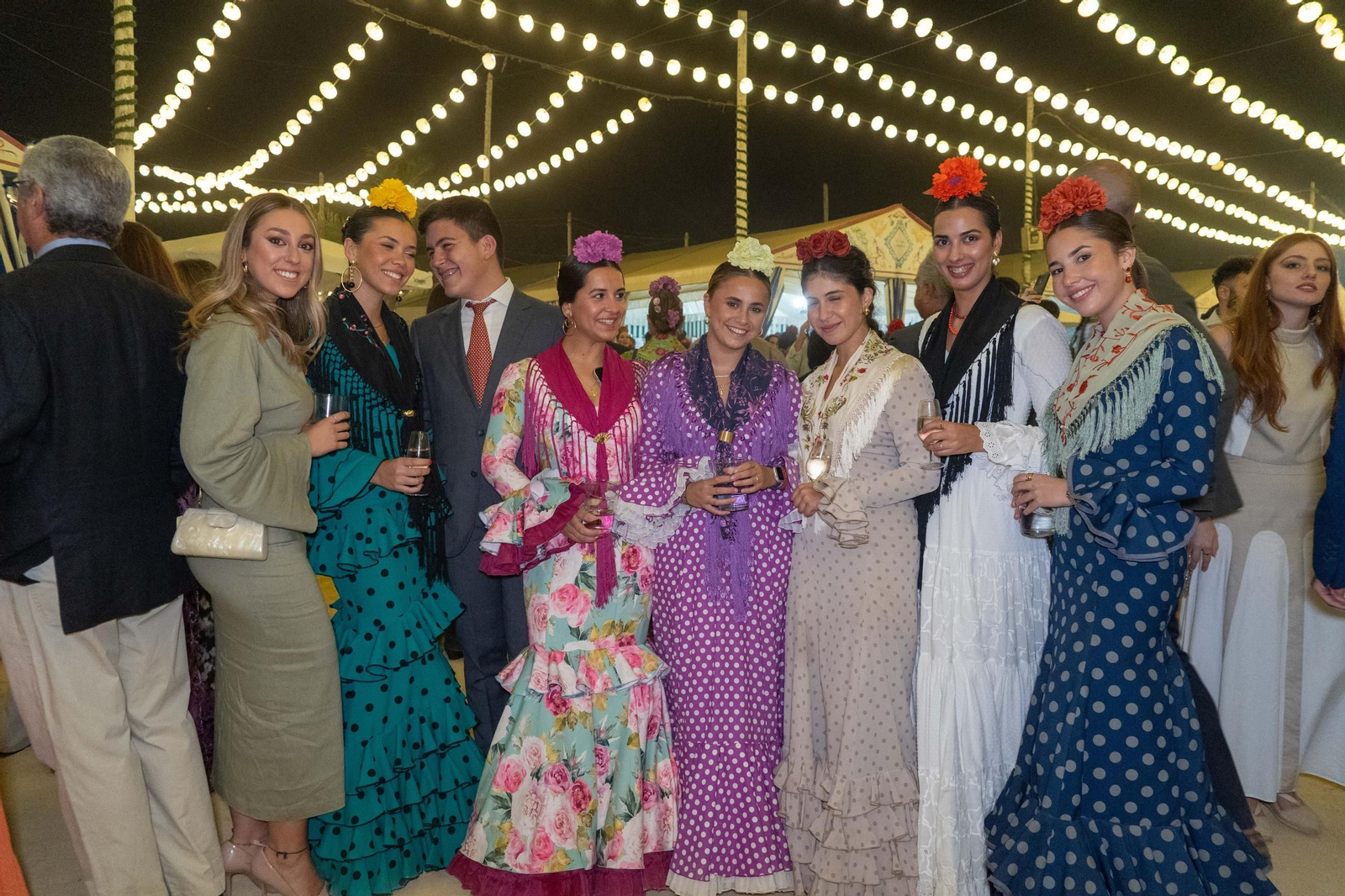 Imágenes del ambiente del ambiente de la noche del sábado en la Feria de Otoño y del Caballo 2025 de Huelva