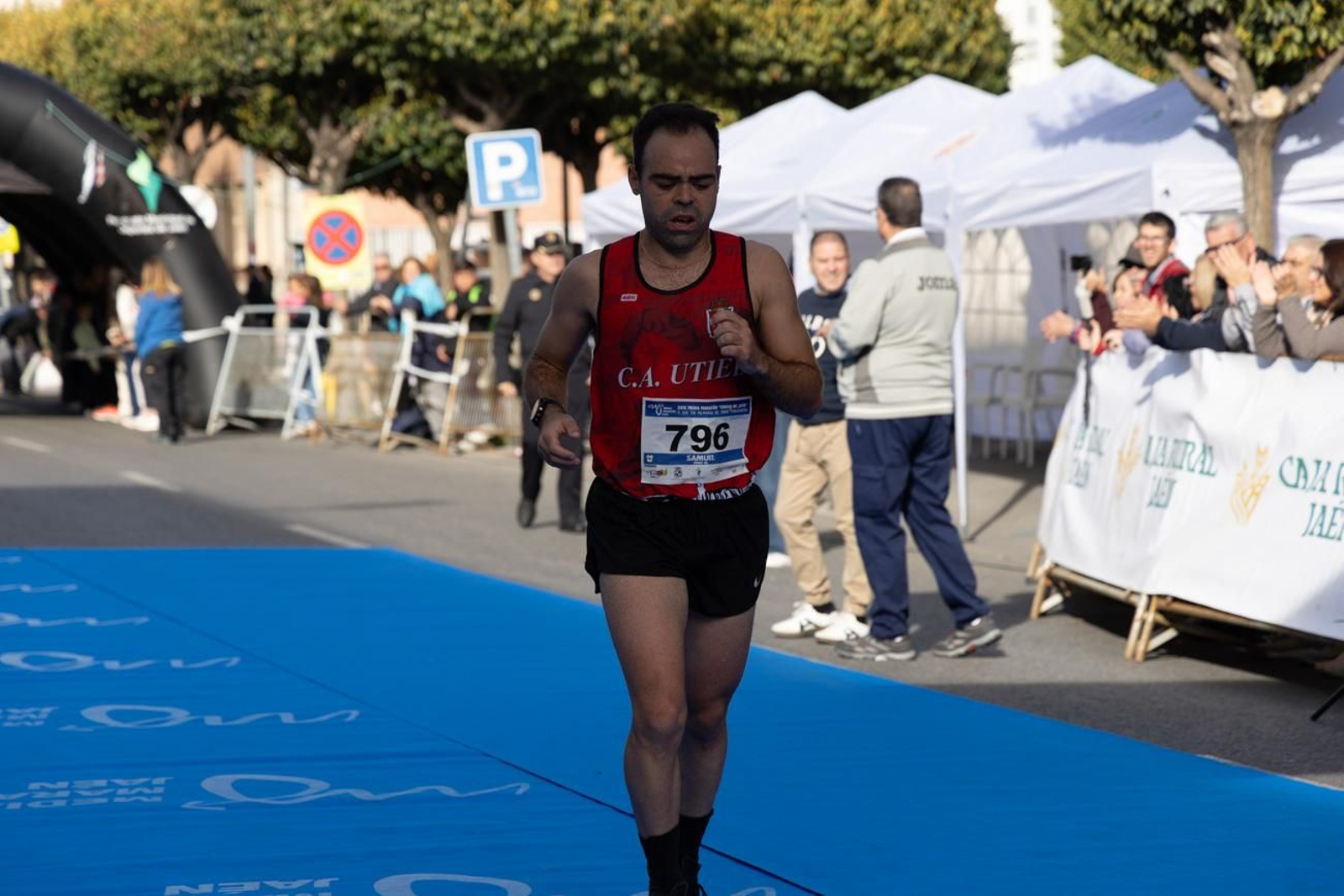 En imágenes: multitudinaria e histórica XXIX Media Maratón 'Ciudad de Jaén' y 10k en memoria de Paco Manzaneda