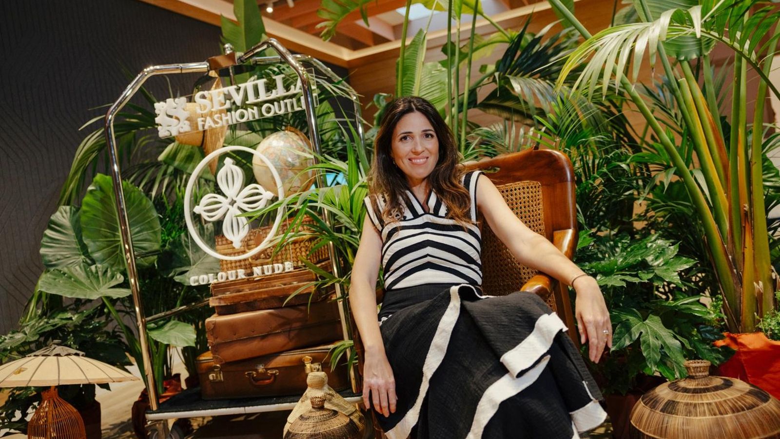 Carmen Osuna, diseñadora de la firma Color Nude con un look de su nueva colección.