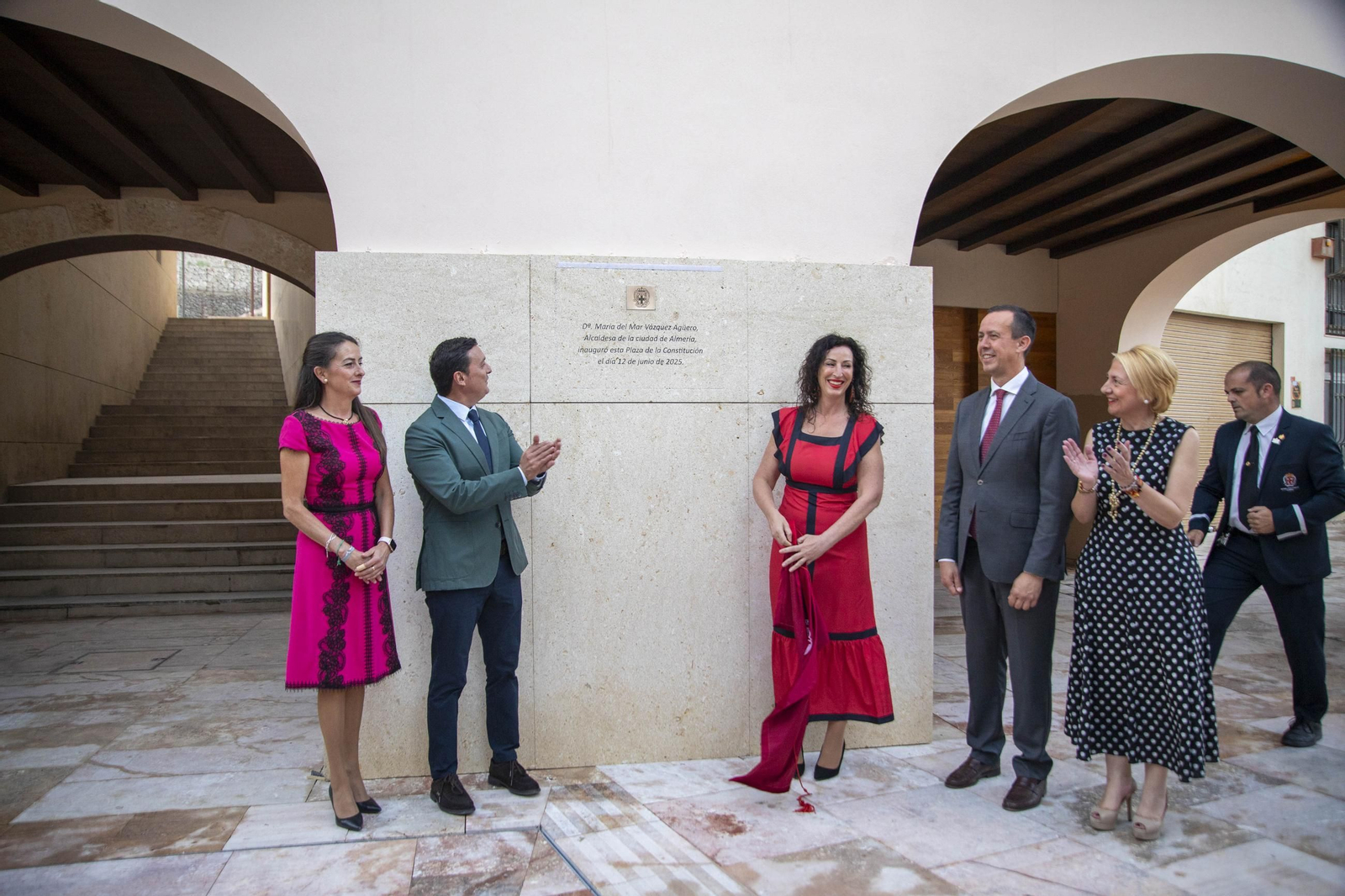 Las imágenes de la inauguración de la Plaza de la Constitución en Almería