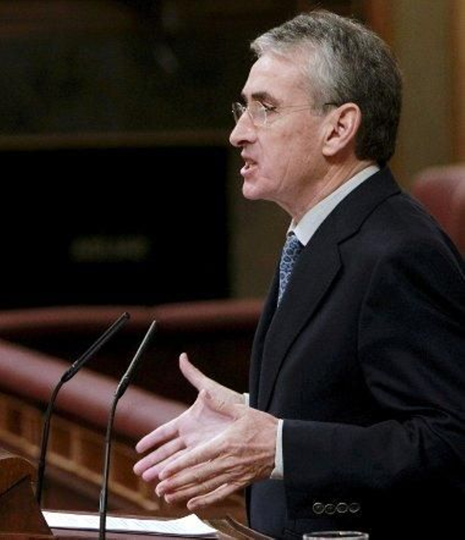 El Gobierno consigue prorrogar el estado de alarma un mes con la abstención del PP