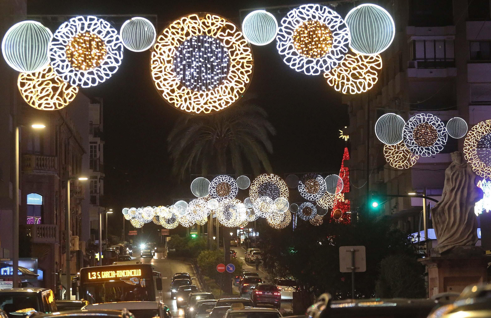 La inauguración del alumbrado navideño de Algeciras, en imágenes