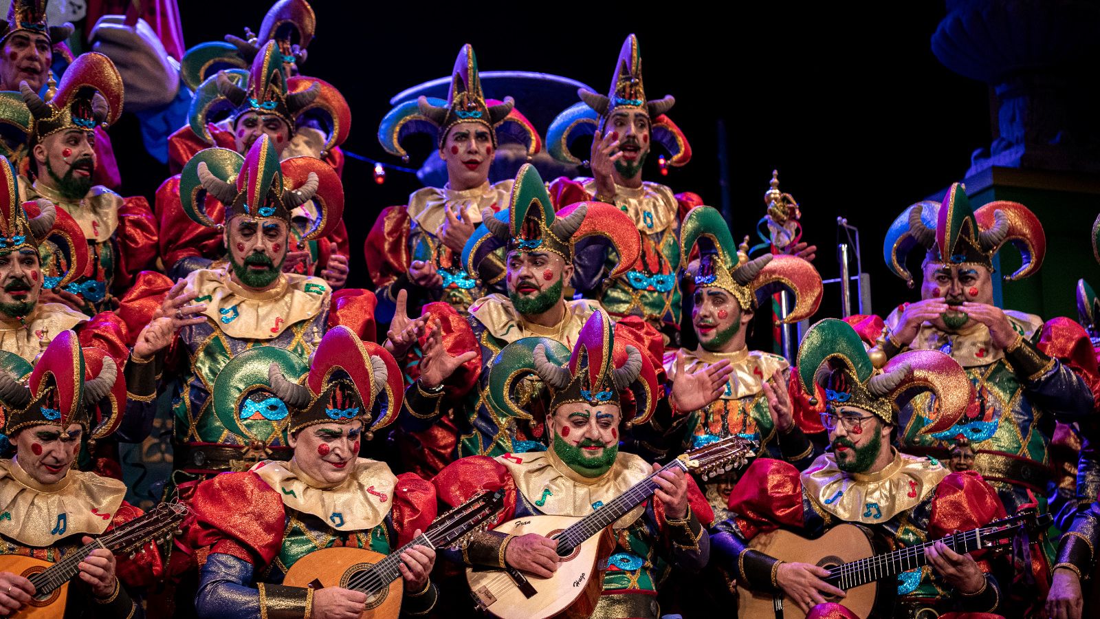 Búscate entre las mejores imágenes de la primera sesión de semifinales del COAC 2025