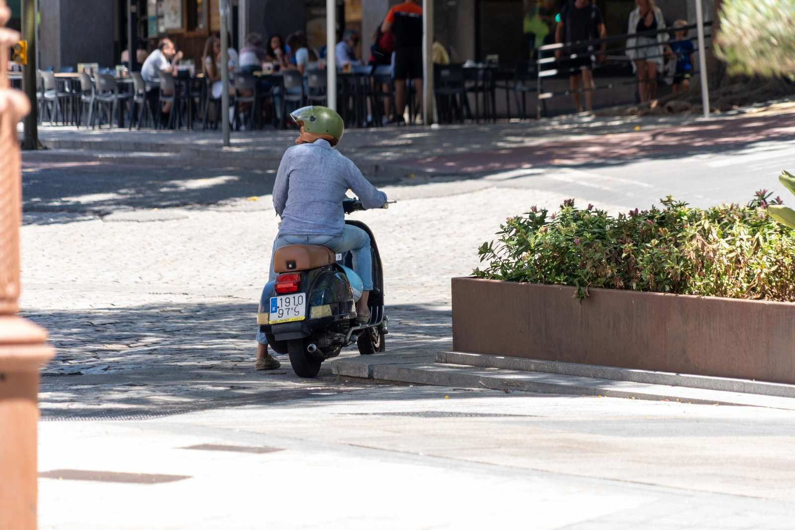 La Plaza Quintero Báez, espacio peatonal, arbolado y punto de encuentro urbano.