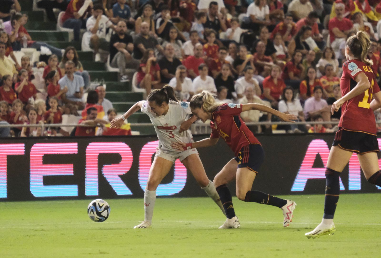 Las mejores fotos de la victoria de España ante Suiza en El Arcángel de Córdoba