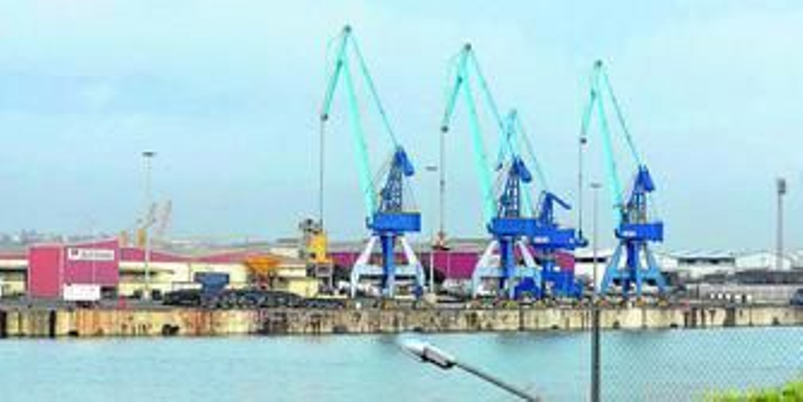 Los terrenos portuarios, ya urbanizados, de Torrecuéllar donde se localizará la zona franca.