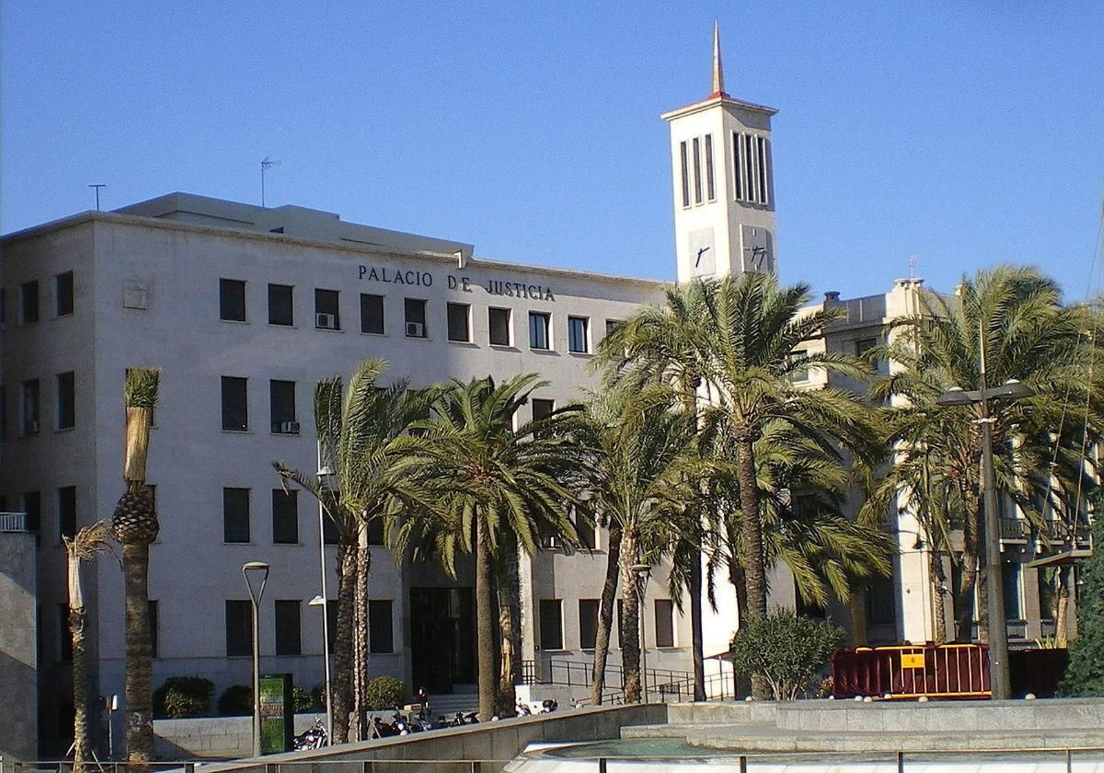 Palacio de Justicia de Almería. Palacio de Justicia de Almería.