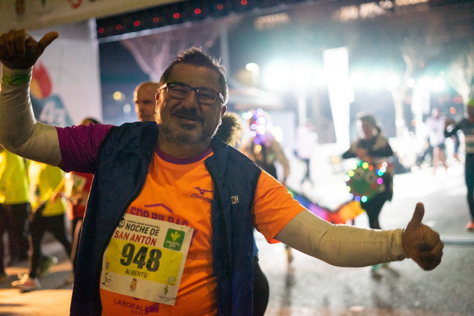 En imágenes: búscate en tu llegada a meta de la Carrera de San Antón 2026 (21)