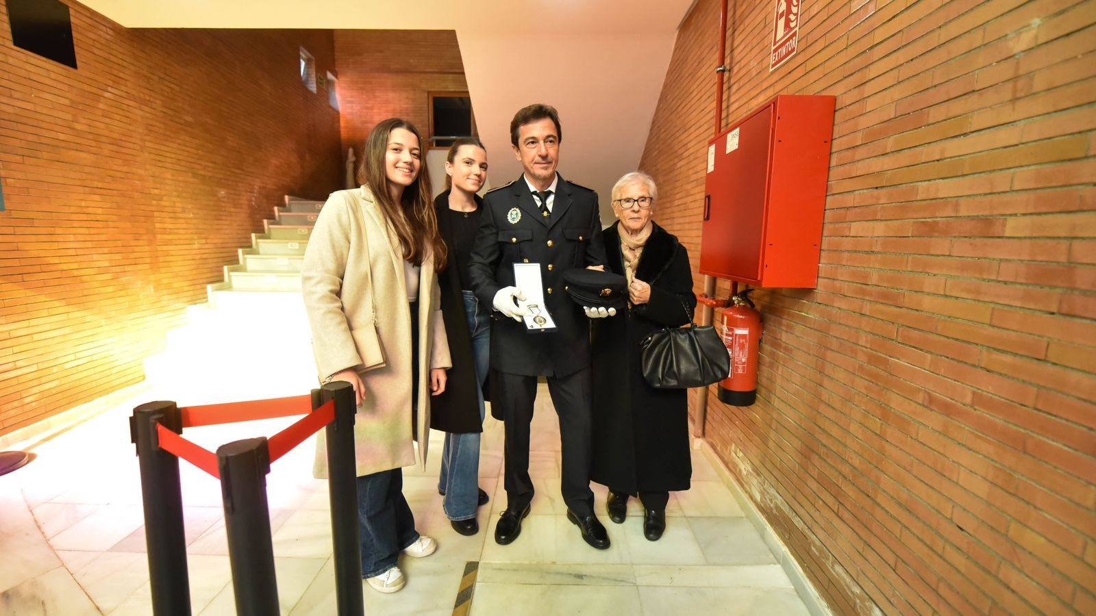 El acto de entrega de distinciones por la festividad del Cuerpo de la Policía Local de La Línea, en imágenes