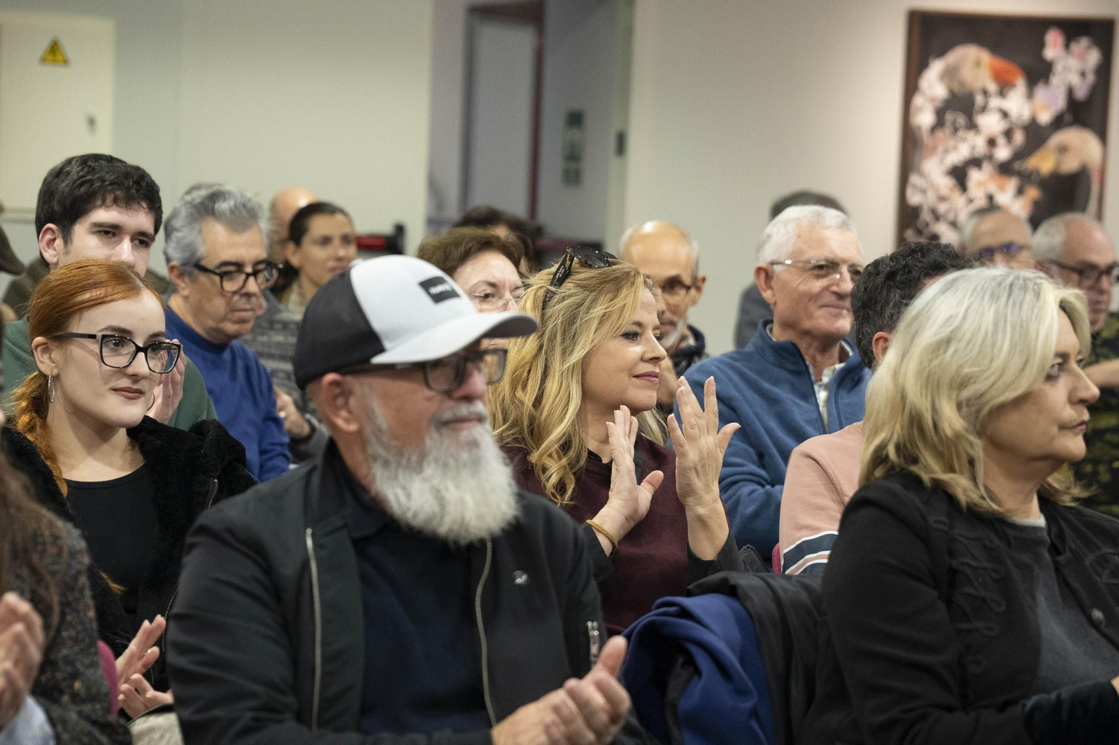 “Cuando las imágenes pierden su cuerpo”: Un diálogo entre Sema D’Acosta y Joan Fontcuberta sobre materia, memoria y la transformación posfotográfica