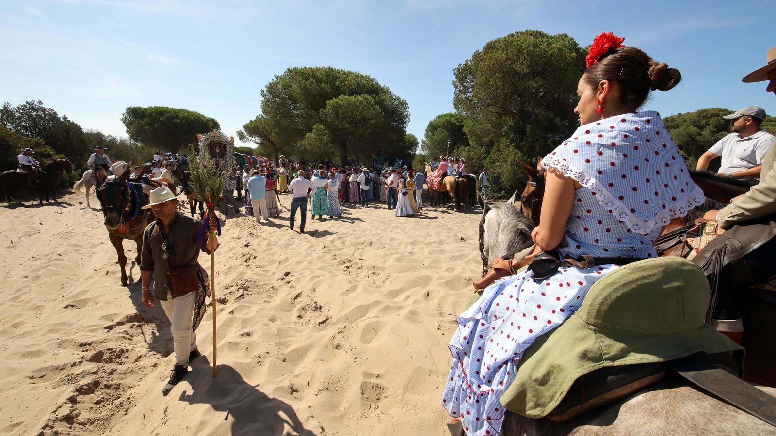Jueves de camino de la Hdad de Jerez por el Coto Doñana
