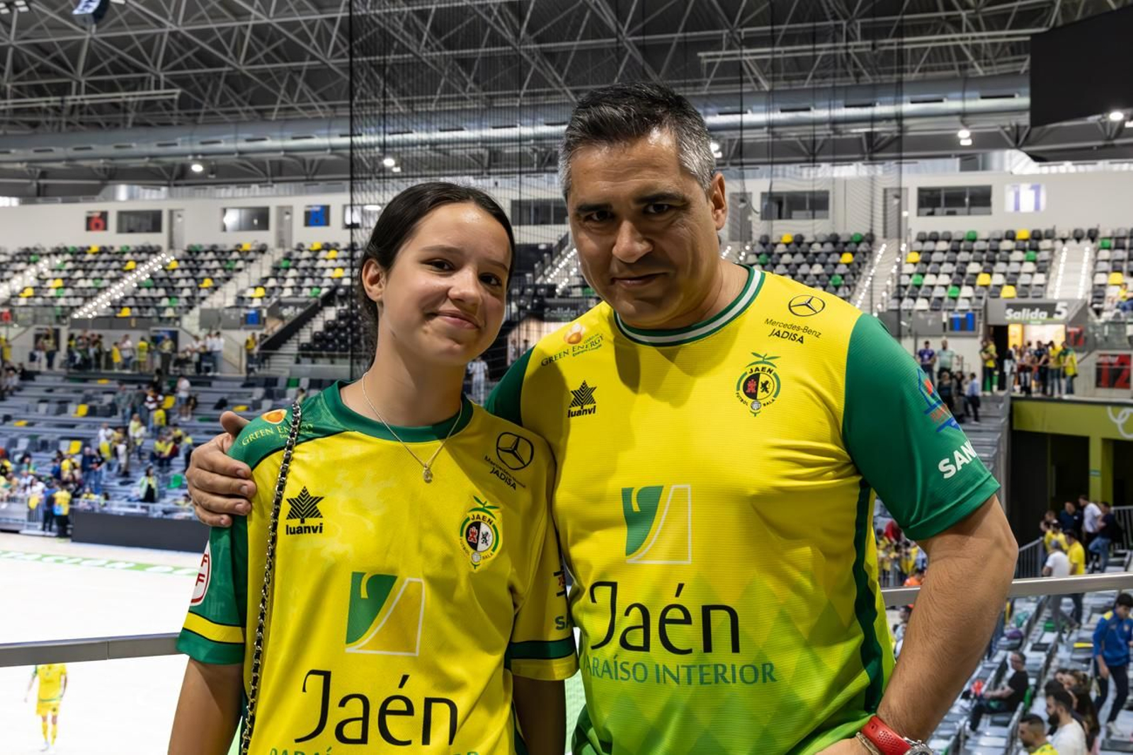 En imágenes: así disfrutó la afición del Jaén Paraíso Interior FS en el triunfo ante Ribera Navarra FS