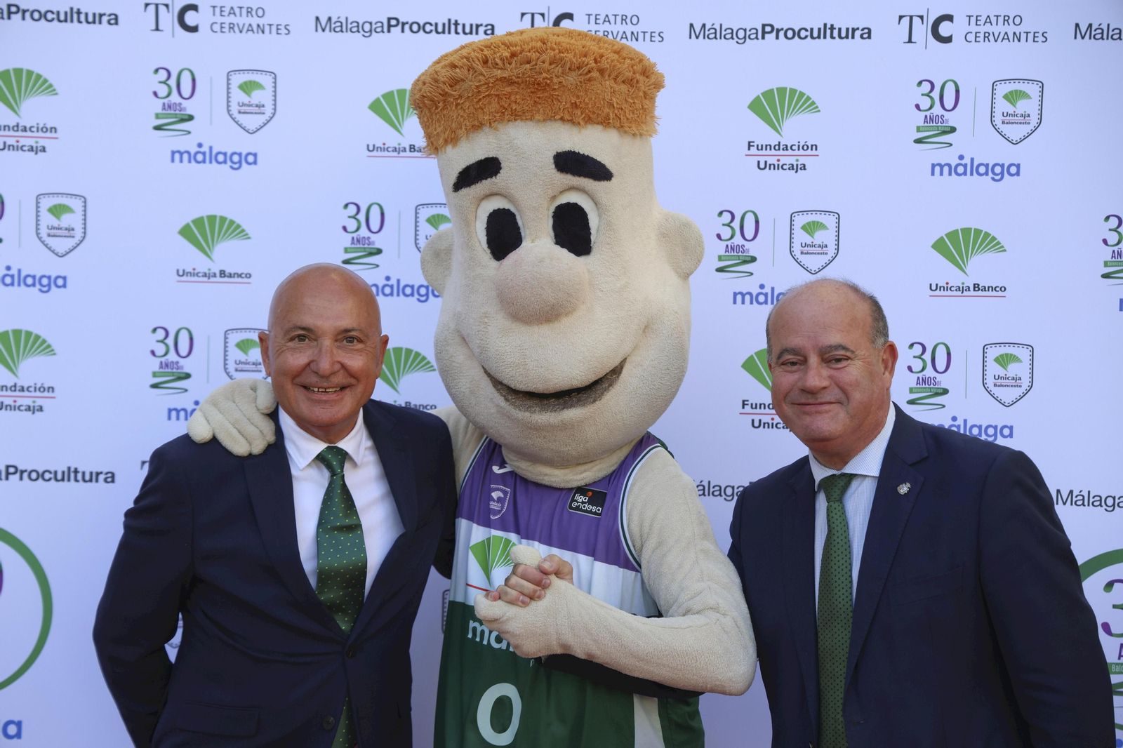 La gala del 30 aniversario de la unión Caja de Ronda-Maristas, en fotos