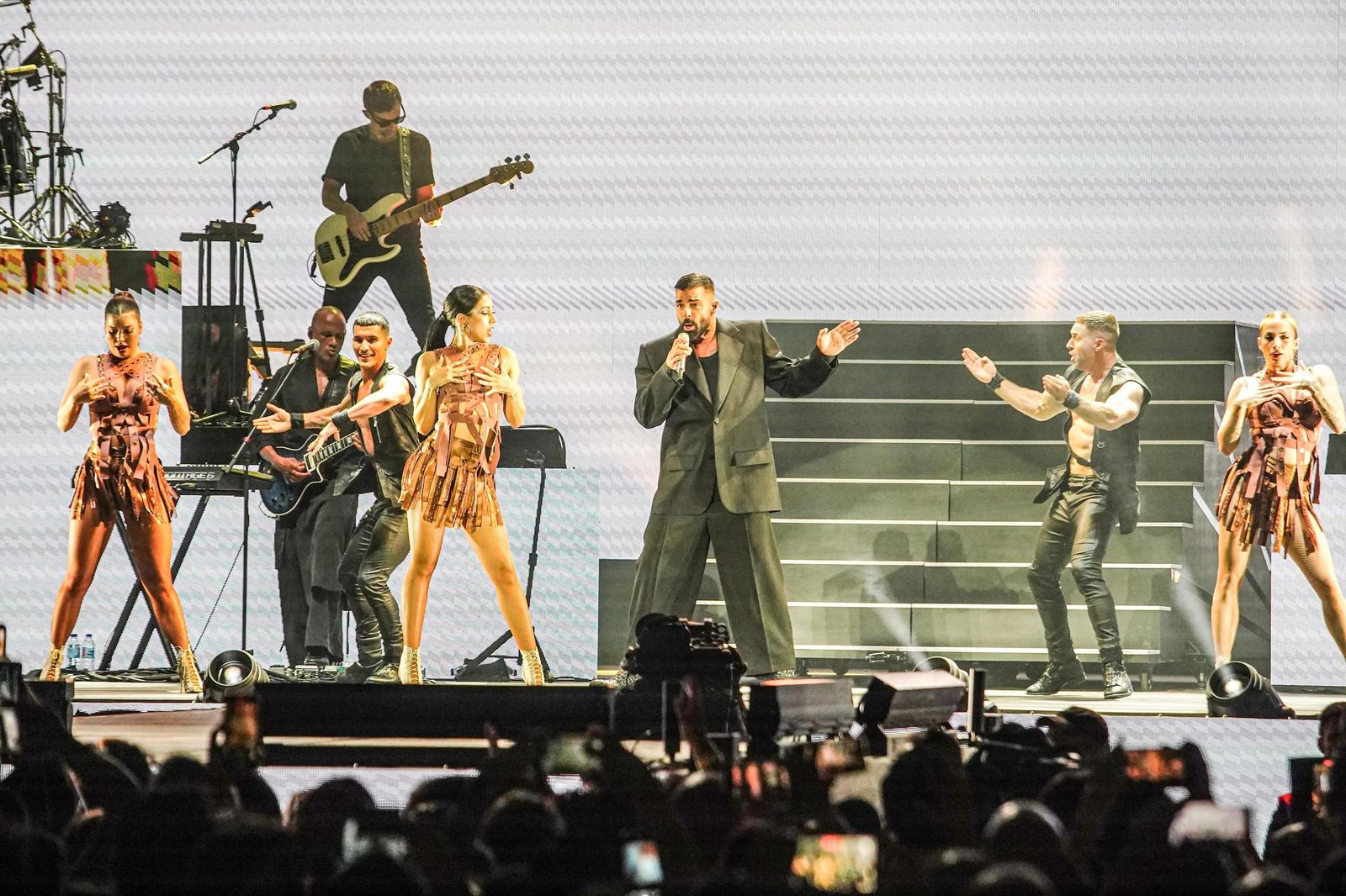 Ricky Martin hace vibrar a su público en la Plaza de Toros