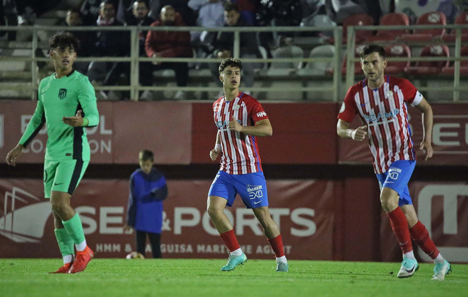Las mejores fotos del Algeciras - Atlético de Madrid B