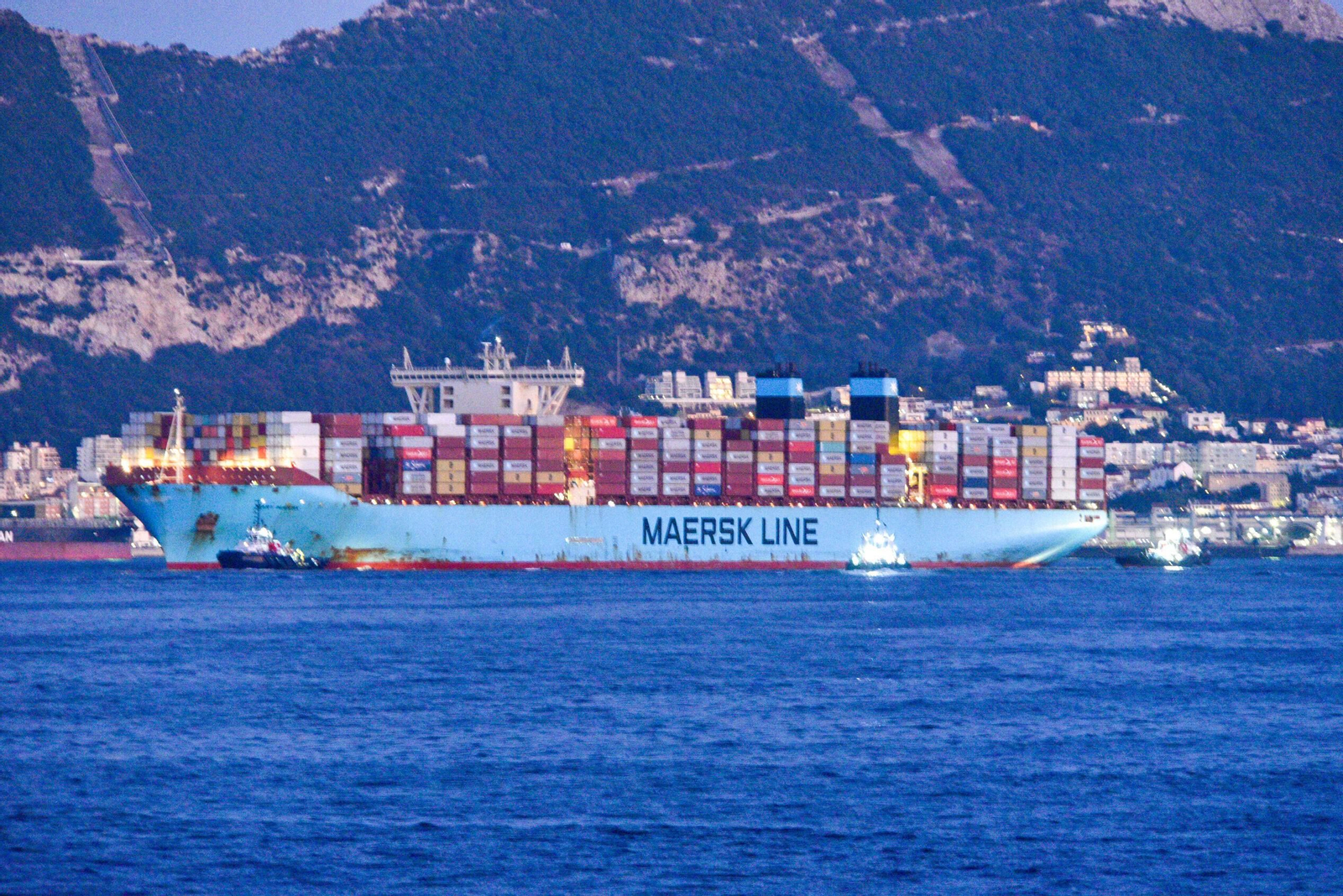 El 'Mary Maersk' completa el primer millar de megabuques llegados al Puerto de Algeciras