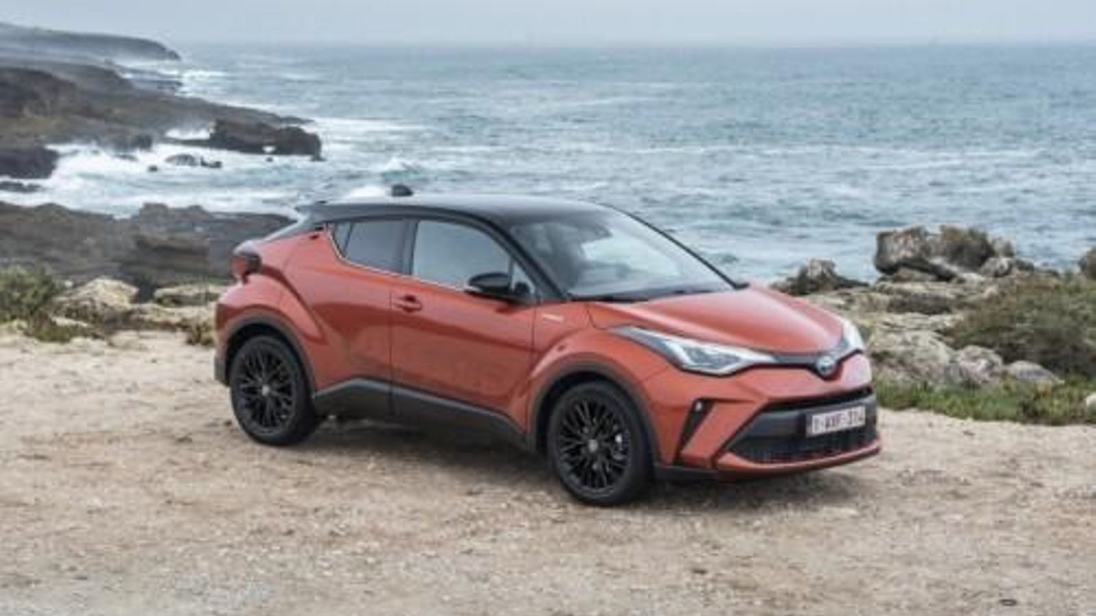 Toyota prácticamente sitúa cuatro modelos entre los cinco primeros vendidos, con el C-HR a la cabeza.