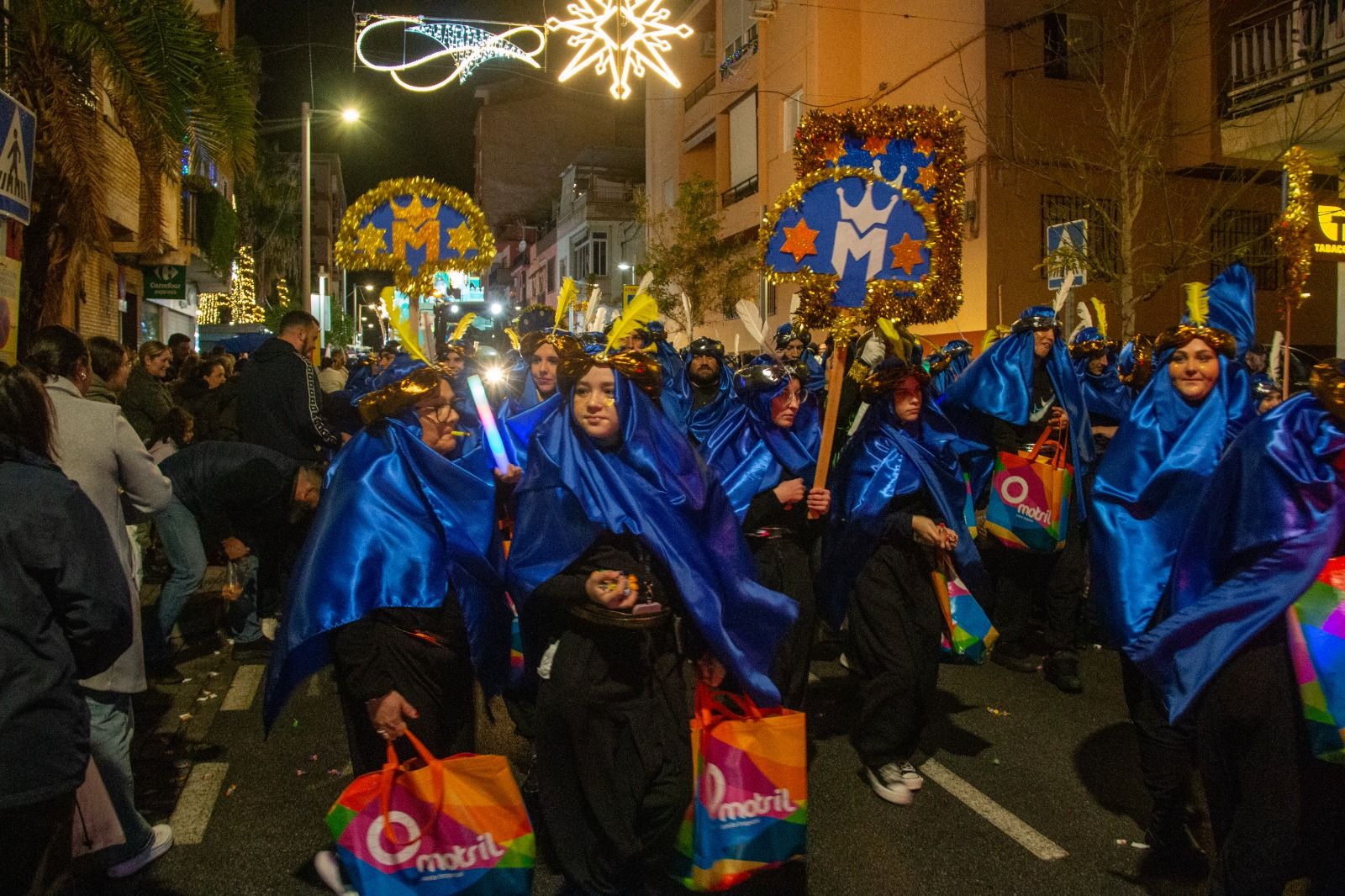 La comitiva de Melchor a su paso por la calle Ancha