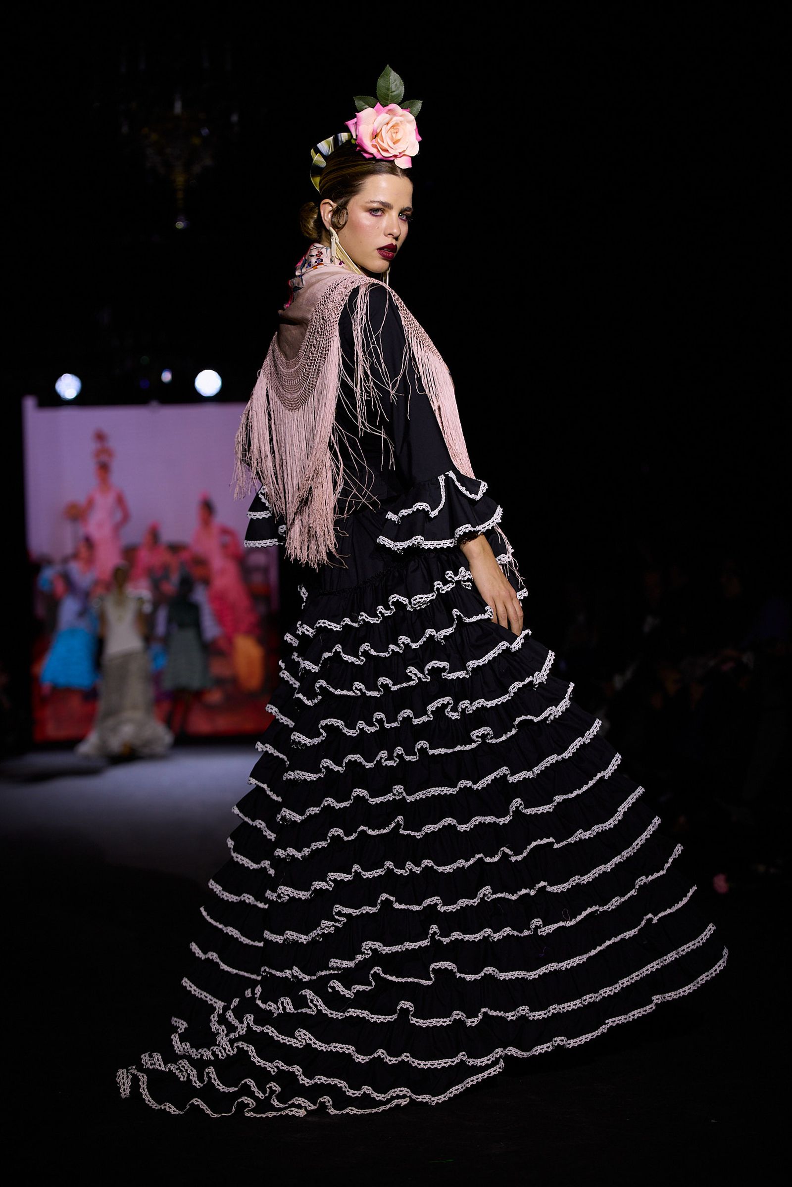 El desfile de flamenca Pol Núñez en We Love Flamenco 2026, todas las fotos