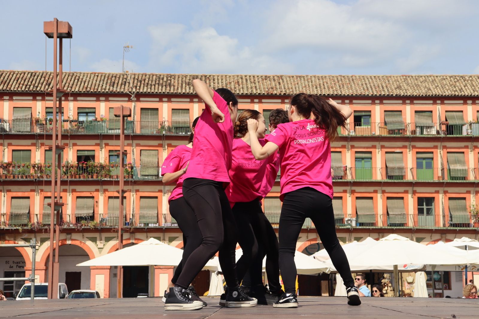 'Flashmob' en La Corredera por el Día Internacional de la Danza