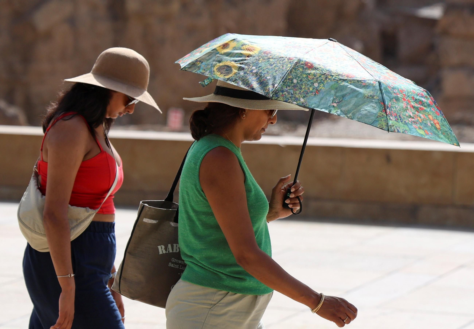 Así se combate el calor en Málaga el primer día de agosto