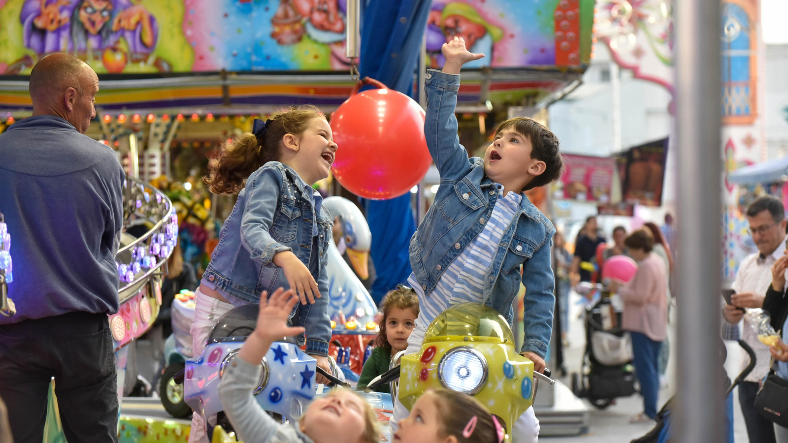 Fotos del jueves en la Feria de Los Barrios