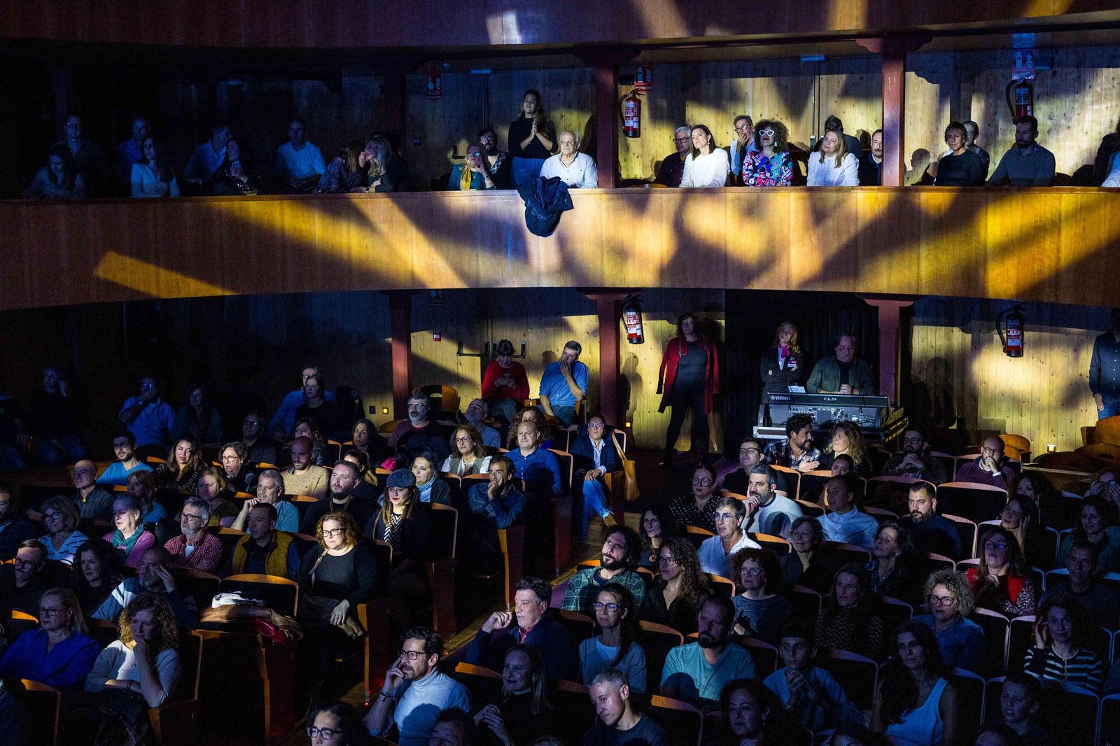 Espectacular concierto de Depedro en el Teatro de las Cortes de San Fernando