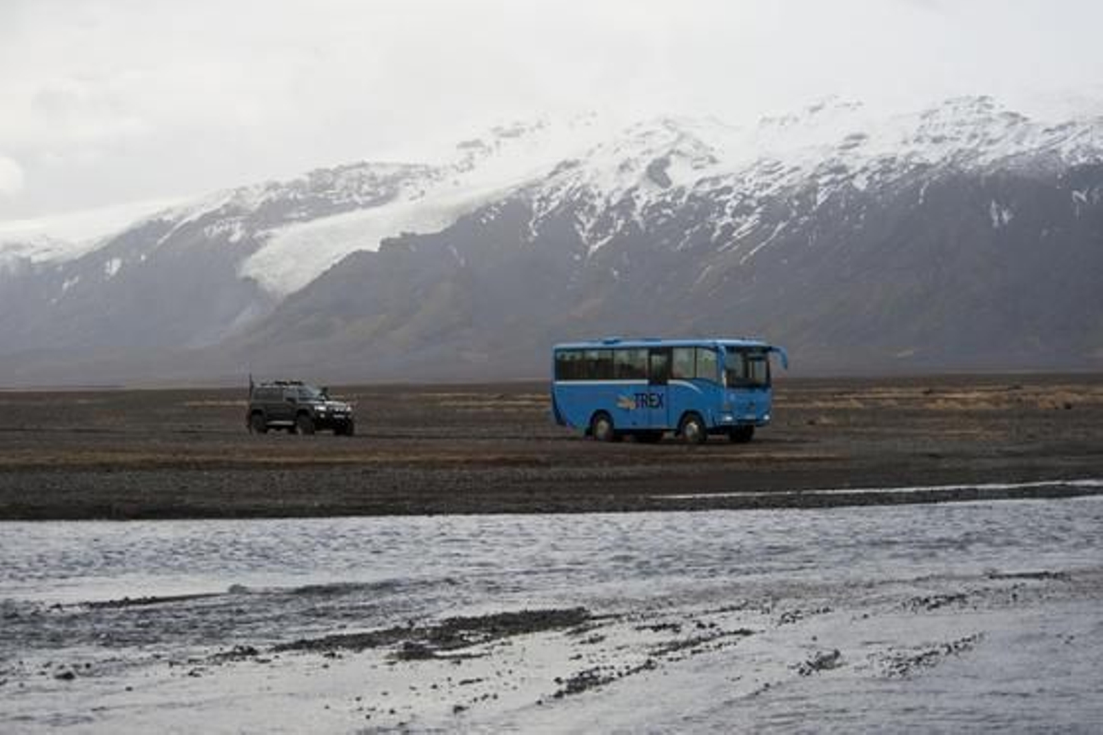 La abundante ceniza expulsada por el volcán ha obligado a reordenar el tráfico aéreo del norte de Europa. 

Foto: Agencias