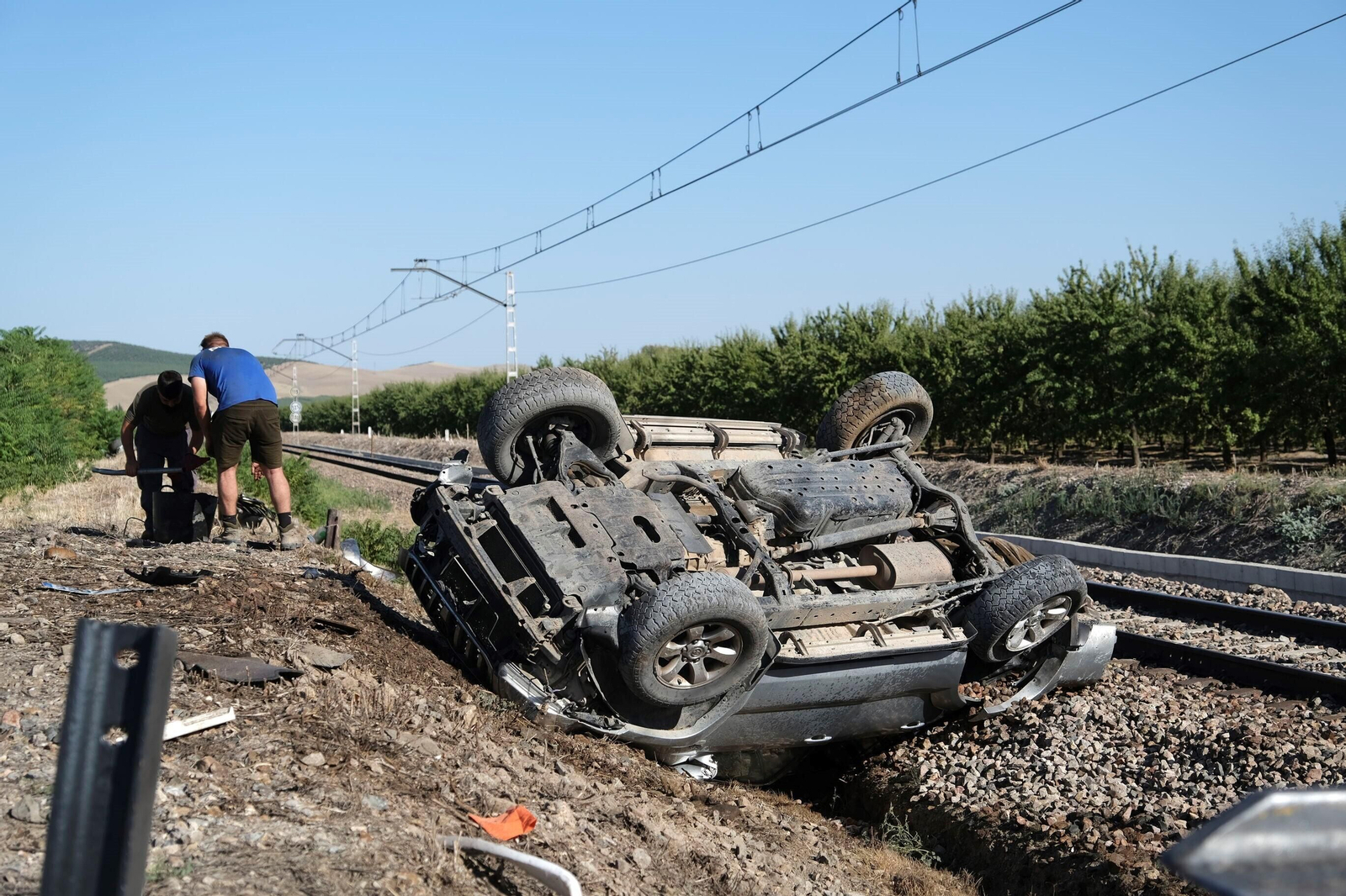 El accidente entre un tren y un coche en Alcolea, en imágenes El accidente entre un tren y un coche en Alcolea, en imágenes