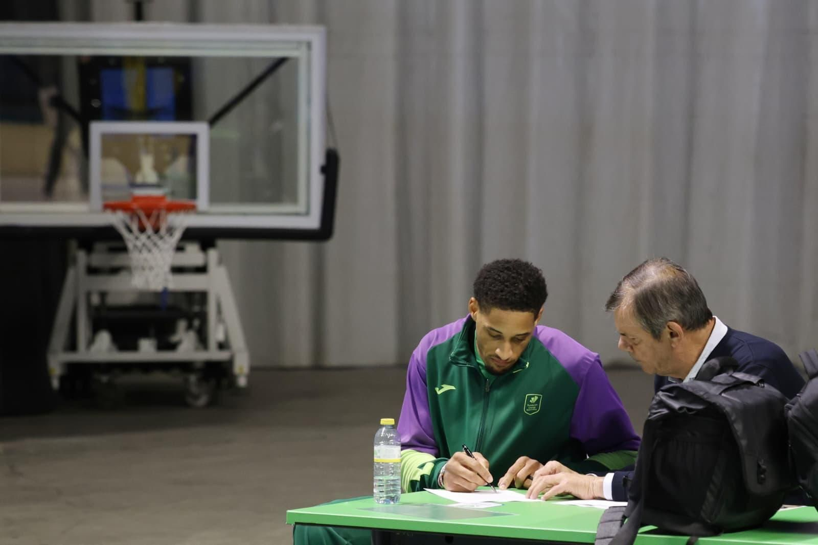 Las fotos de Augustine Rubit en el Martín Carpena
