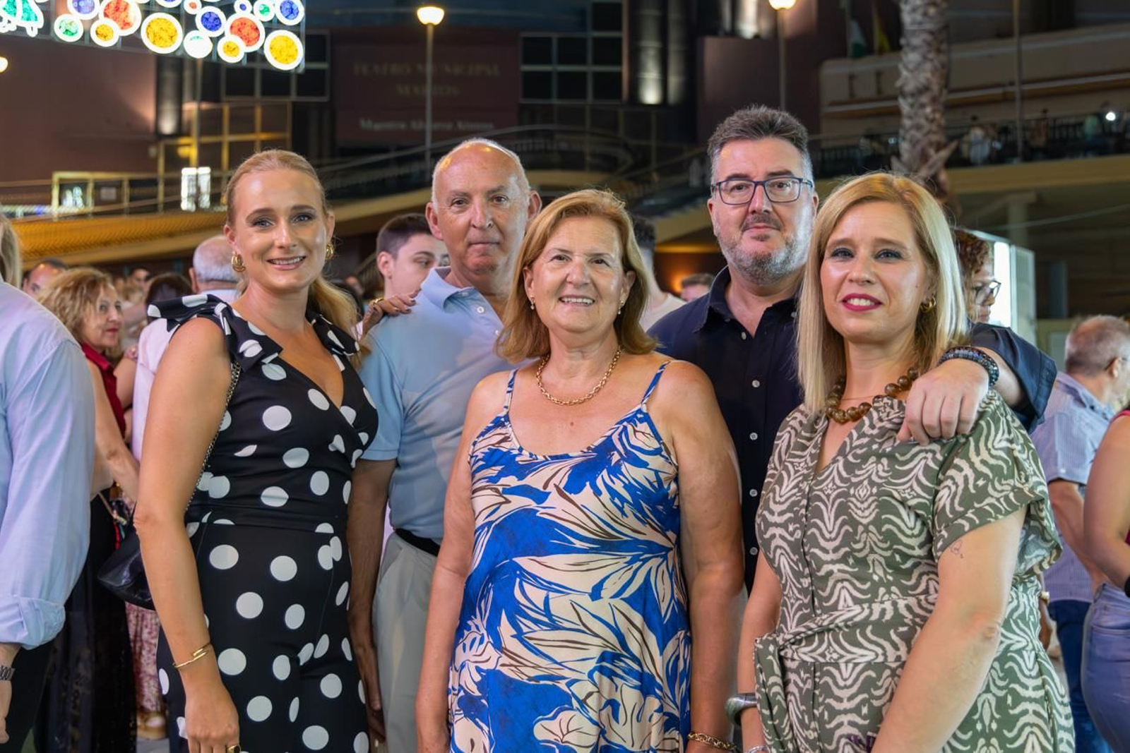 Pasacalles inaugural, fuegos artificiales e iluminación de la portada de feria y del recinto ferial de la Feria de San Bartolomé en Martos