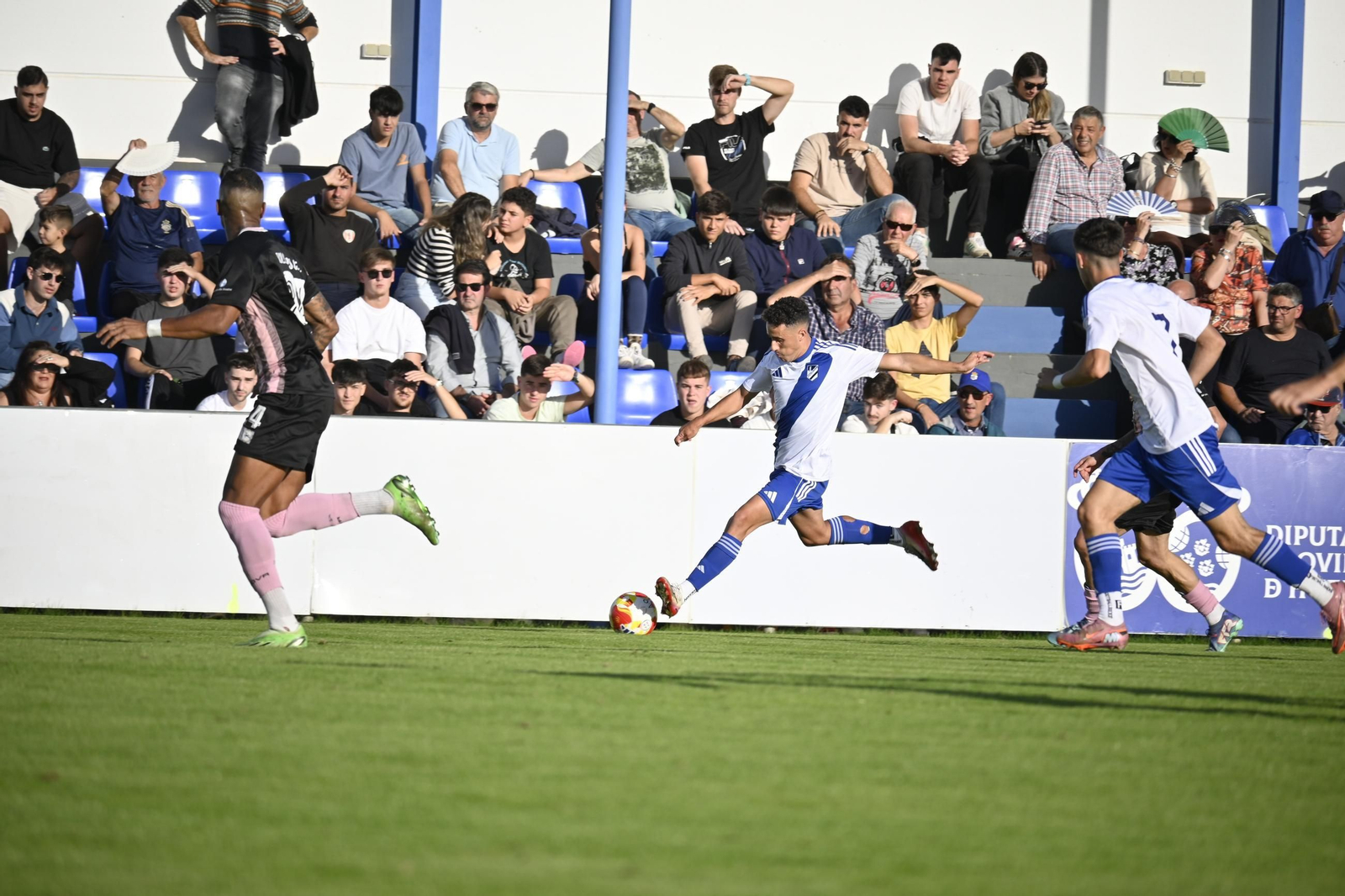 Las mejores imágenes del Atlético Onubense - Bollullos