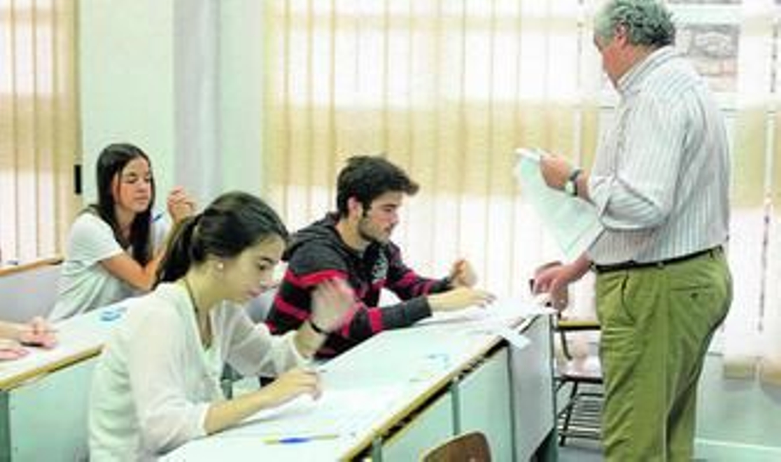 Alumnos durante las pruebas de acceso a la Universidad.