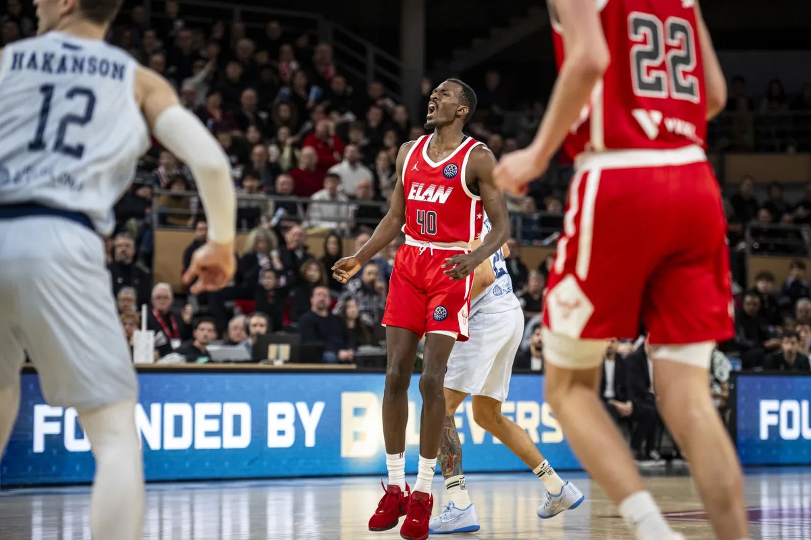 BCL: El Chalon vence al Joventut (84-77) y pone ardiendo el grupo del Unicaja