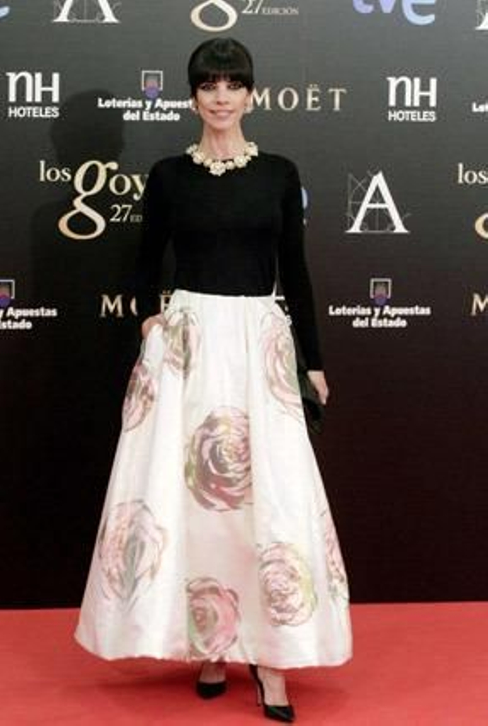 La actriz Maribel Verdú, a su llegada a la gala. / EFE