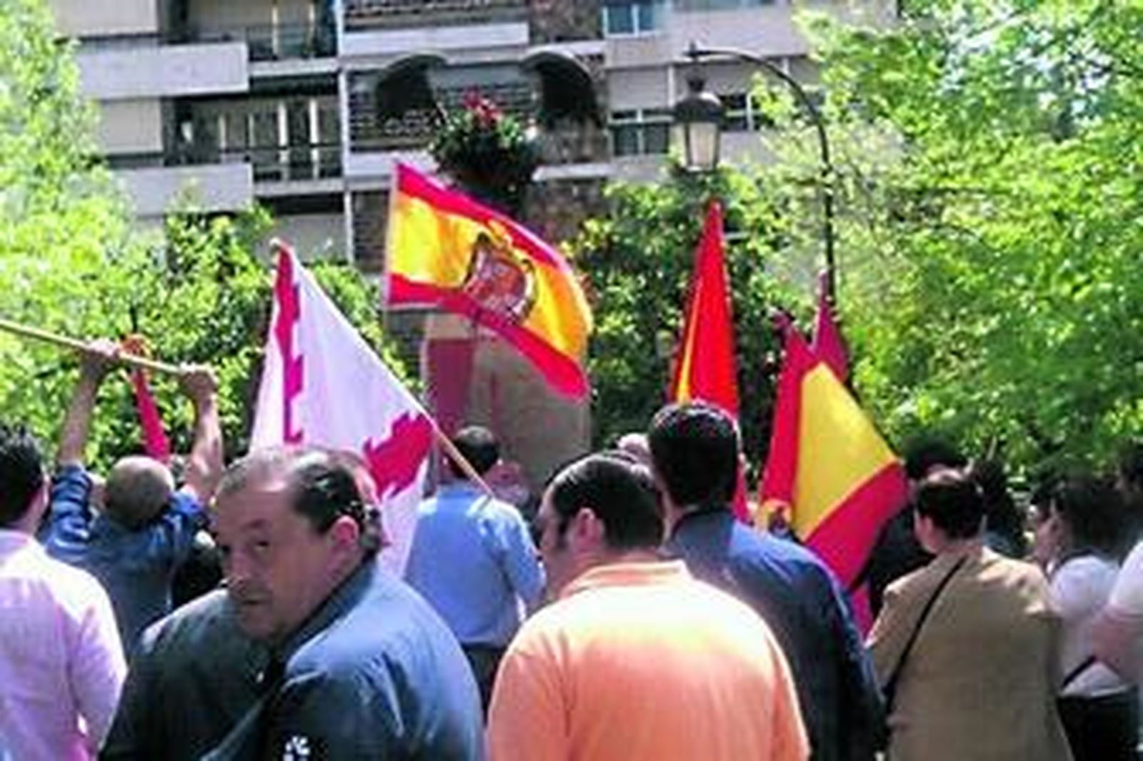 Falange pedirá al Ayuntamiento que le ceda el monolito de Primo de Rivera